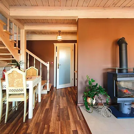Comfortable 2 Storey Vakantiehuis Ustronie Morskie